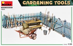 1/35 Gardening Tools