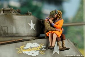 1/35 "The Victory Kiss" Figure set (Resin) 