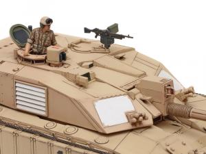 Tamiya 1/48 British MBT Challenger 2 (Desertised) pienoismalli