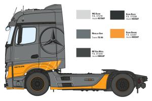 Italeri 1:24 MB Actros MP4 Big Space - GP Edition
