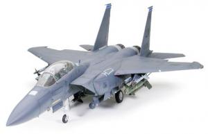 Tamiya 1/32 F-15E Strike Eagle "Bunker Buster"