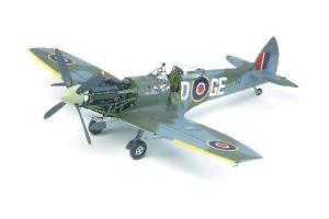 Tamiya 1/32 Supermarine Spitfire Mk. XVIe pienoismalli