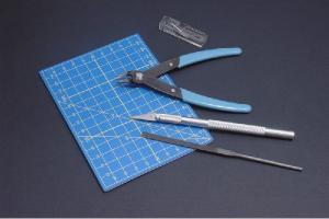 Plastic modelling tool set