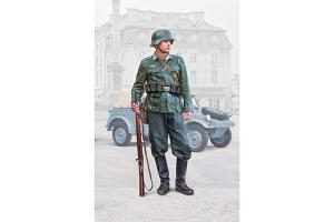 Italeri 1:9 GERMAN INFANTRYMAN