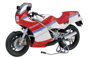 Tamiya 1/12 Suzuki Rg250 G With Full Options pienoismalli