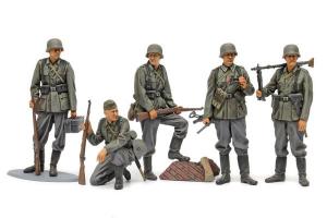 Tamiya 1:35 German Infantry Set (Mid-WWII) figuuri