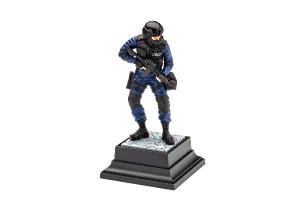 Revell 1:16 SWAT Officer