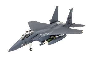 1:144 F-15E STRIKE EAGLE & bombs