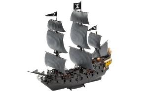 Revell 1:150 Black Pearl (easy-click)