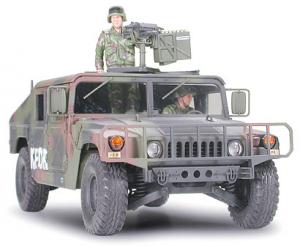 Tamiya 1/35 U.S. M1025 Humvee Armament Carrier pienoismalli