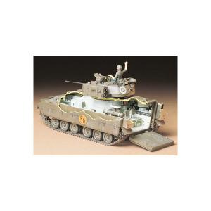 Tamiya 1/35 U.S M2 Bradley IFV pienoismalli