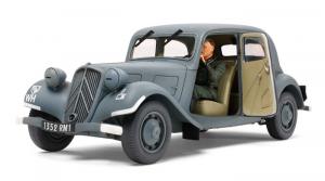 Tamiya 1/35 Citroen Traction 11CV Staff Car pienoismalli