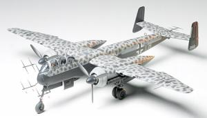 Tamiya 1/48 Heinkel He219 A-7 Uhu pienoismalli
