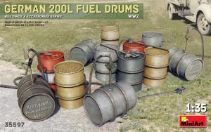 1:35 German 200L Fuel Drum Set WW2