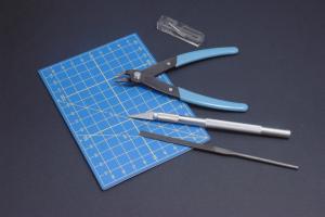 Italeri Plastic modelling tool set