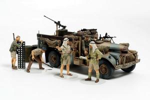 Tamiya 1/35 British LRDG with 7 Figures pienoismalli