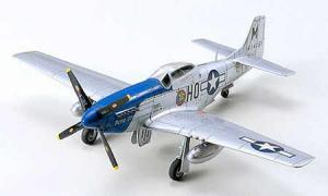 Tamiya 1/72 North American P-51D Mustang pienoismalli