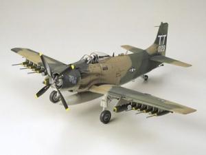 Tamiya 1/48 Douglas A-1J Skyraider USAF pienoismalli