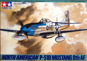 Tamiya 1/48 North American P-51D Mustang 8th AF pienoismalli