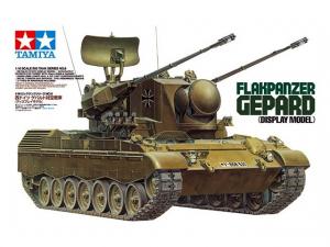 Tamiya 1/35 Flakpanzer Gepard pienoismalli