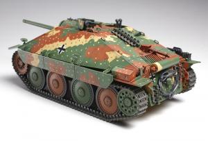 Tamiya 1/35 Hetzer Mid production pienoismalli