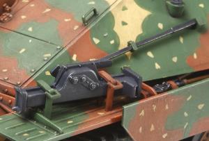Tamiya 1/35 Hetzer Mid production pienoismalli