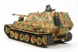 Tamiya 1/35 German Tank Destroyer Elefant pienoismalli