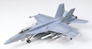Tamiya 1/72 F/A-18E SUPER HORNET pienoismalli