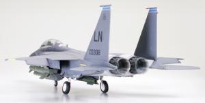 Tamiya 1/32 F-15E Strike Eagle "Bunker Buster"