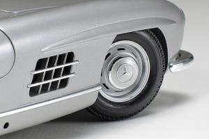 Tamiya 1/24 Mercedes-Benz 300SL pienoismalli