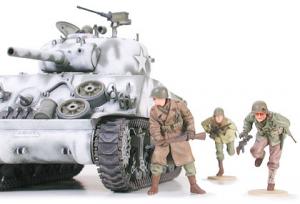 Tamiya 1/35 M4A3 Sherman 105mm pienoismalli