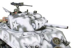 Tamiya 1/35 M4A3 Sherman 105mm pienoismalli