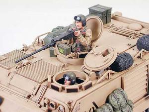 Tamiya 1/35 Us M113A2 Desert Ver. pienoismalli