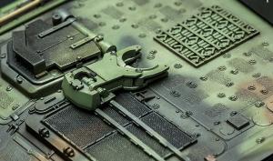 1:35 GERMAN Panzerhaubitze 2000 SP Howitzer
