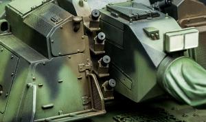1:35 GERMAN Panzerhaubitze 2000 SP Howitzer
