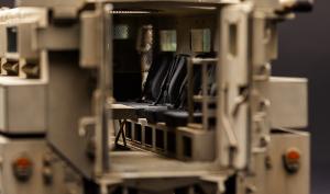 1:35 U.S. Cougar 6x6 MRAP Vehicle