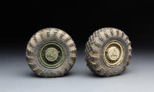 1:35 Russian MAZ-543M Sagged Wheel Set