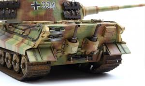 1:35 German Heavy Tank Sd.Kfz.182 King Tiger (Henschel Turret)