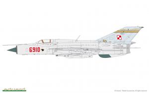 1:48 MiG-21 PFM Weekend edition