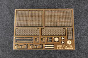 Trumpeter 1:16 Russian T-72B1 MBT(w/kontakt-1 reactive armor)