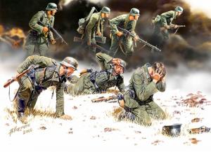 1:35 German Panzergrenadiers (7 figures)