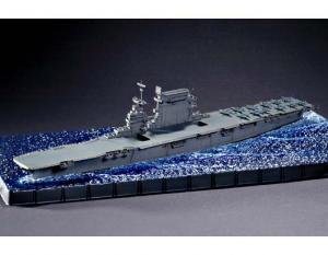 1:700 USS Essex CV-9