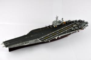 1:350 USS Kitty Hawk CV-63