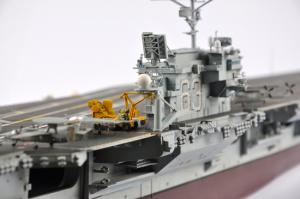 1:350 USS Kitty Hawk CV-63