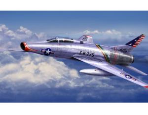 Trumpeter F-100C Super Sabre