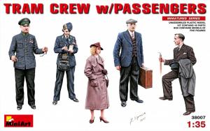 1:35 Tram Crew with Passengers