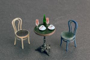 1:35 CAFE FURNITURE & CROCKERY