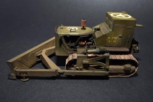 1:35 U.S.Armoured Buldozer