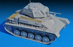 1:35 T-80 Soviet Light Tank with Crew