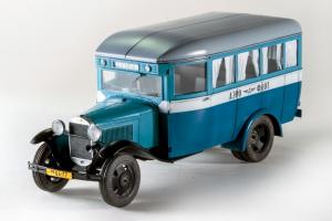1:35 Passenger Bus GAZ-03-30